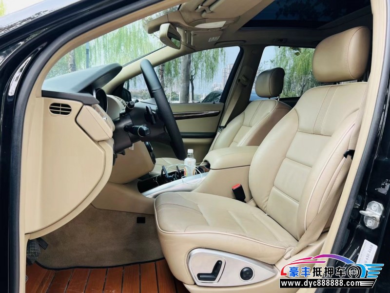 13年奔驰R级MPV抵押车出售