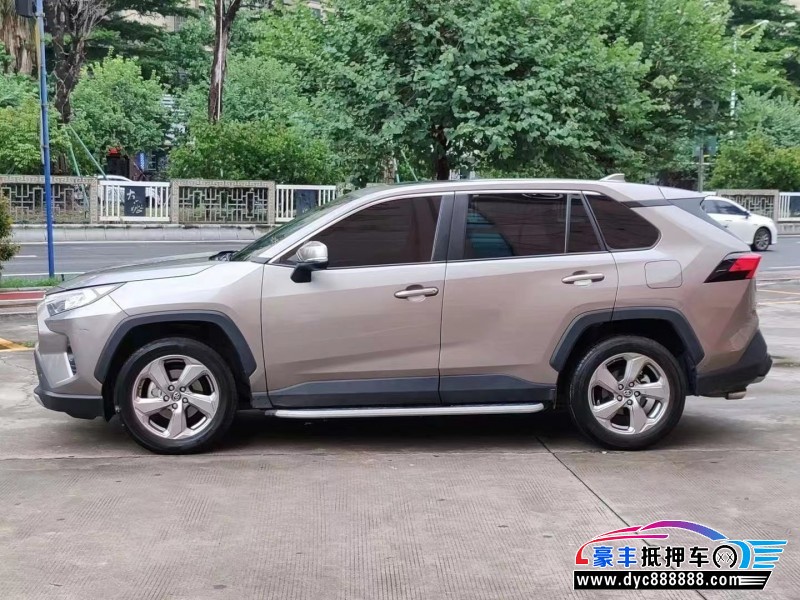 22年丰田RAV4SUV抵押车出售
