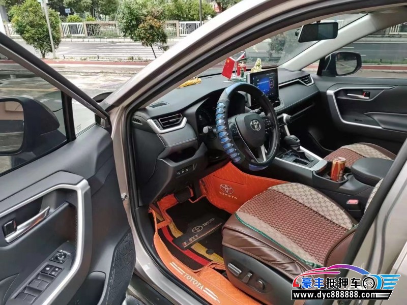 22年丰田RAV4SUV抵押车出售