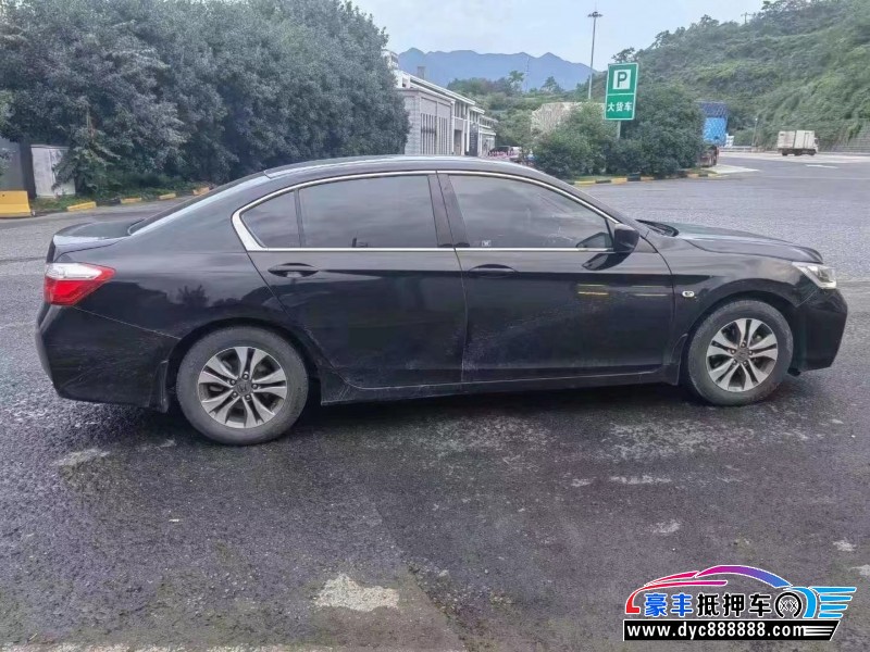 15年本田雅阁轿车抵押车出售