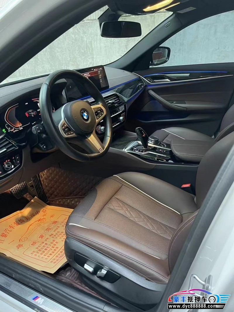 21年宝马5系轿车抵押车出售