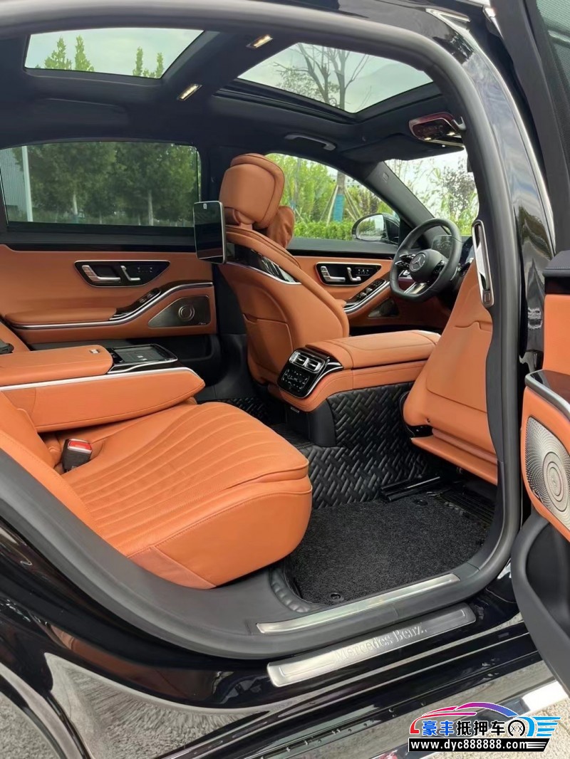 21年奔驰S级轿车抵押车出售