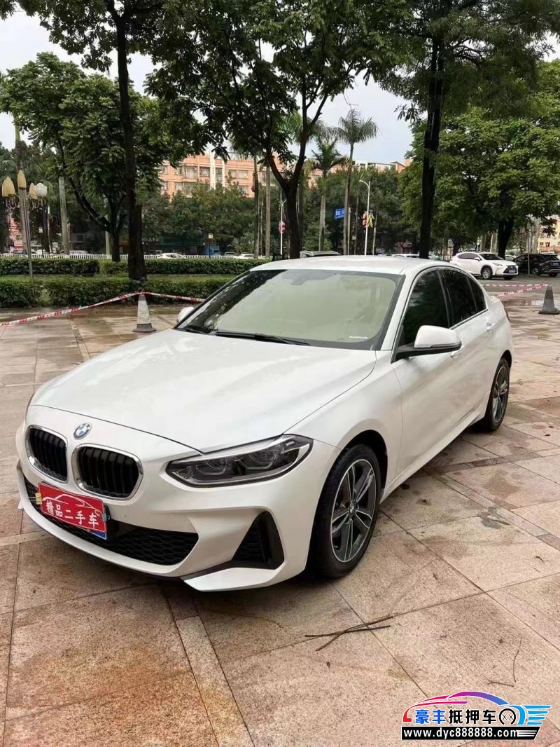 21年宝马1系轿车抵押车出售