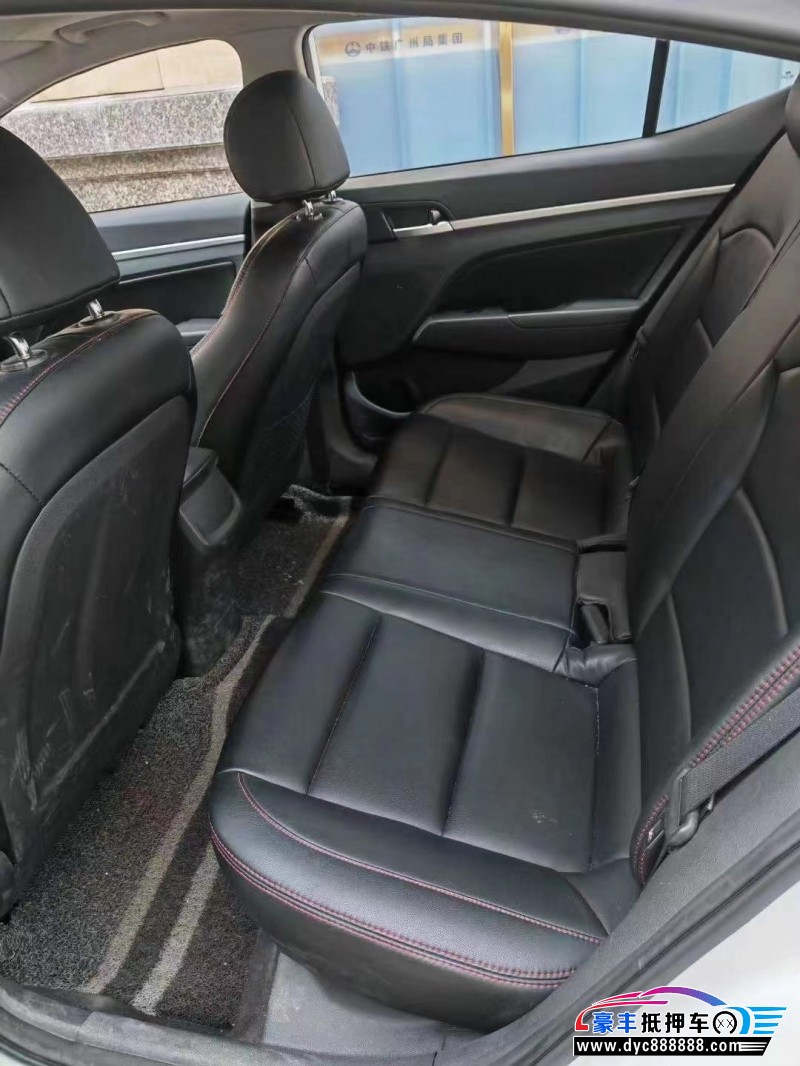 18年现代领动轿车抵押车出售