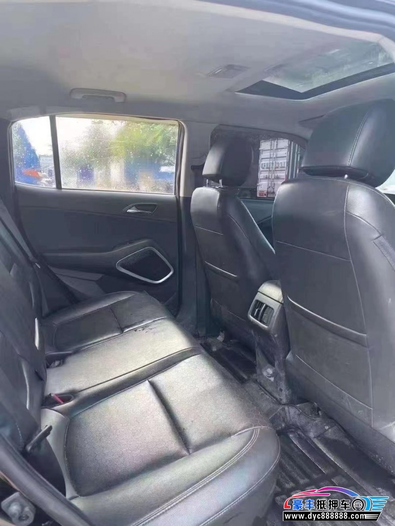 18年现代ix35轿车抵押车出售