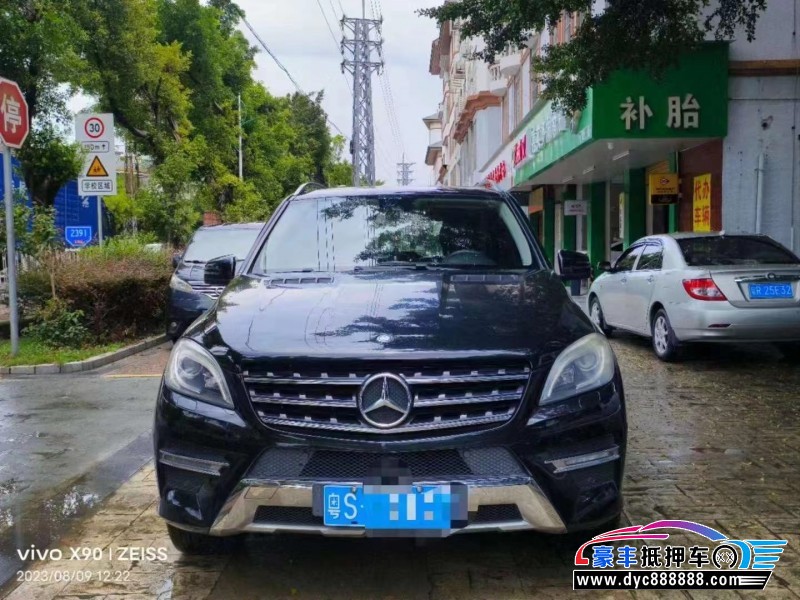 13年奔驰MLSUV抵押车出售