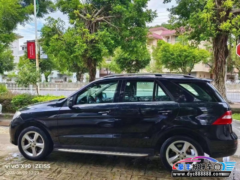 13年奔驰MLSUV抵押车出售