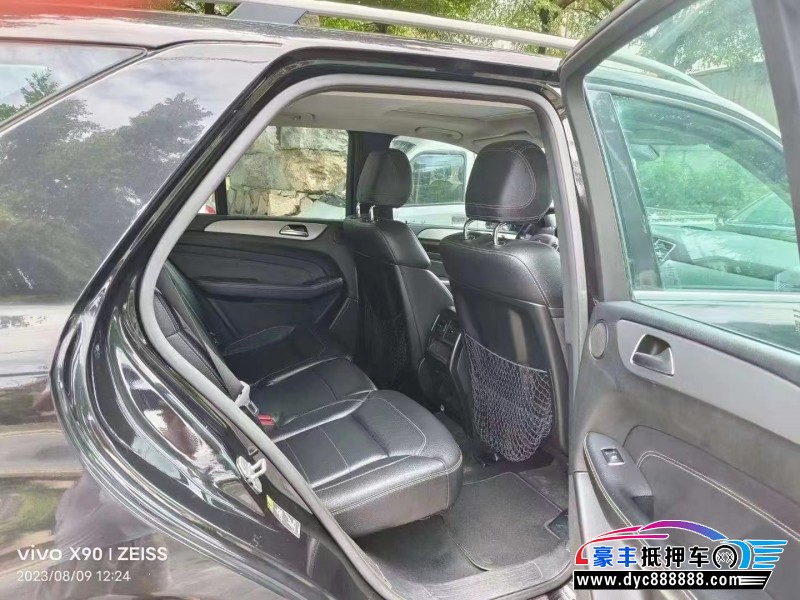 13年奔驰MLSUV抵押车出售