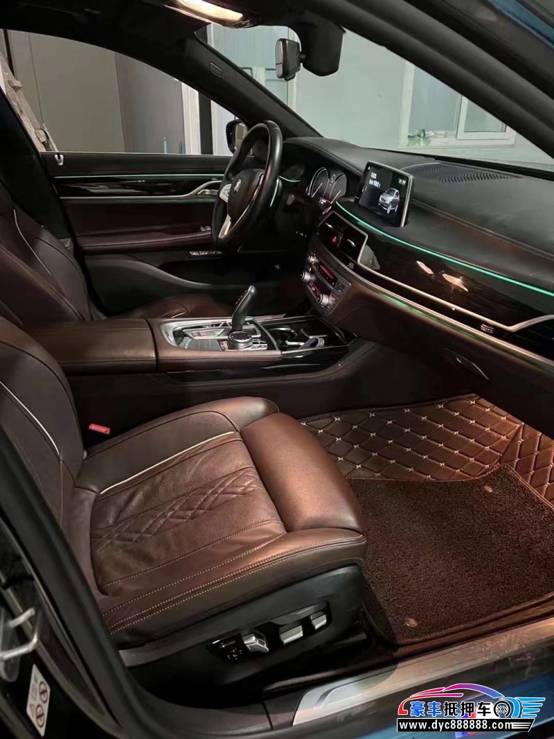 18年宝马7系轿车抵押车出售