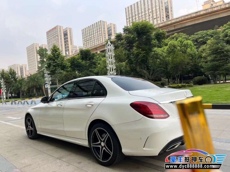 16年奔驰C级轿车抵押车出售