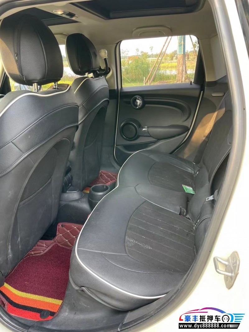 16年宝马MINI轿车抵押车出售