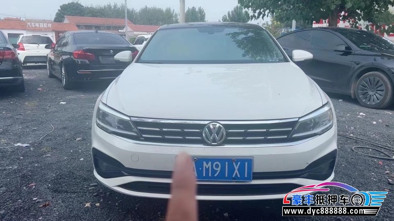 20年大众凌渡轿车抵押车出售