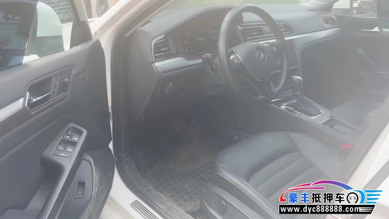 20年大众凌渡轿车抵押车出售