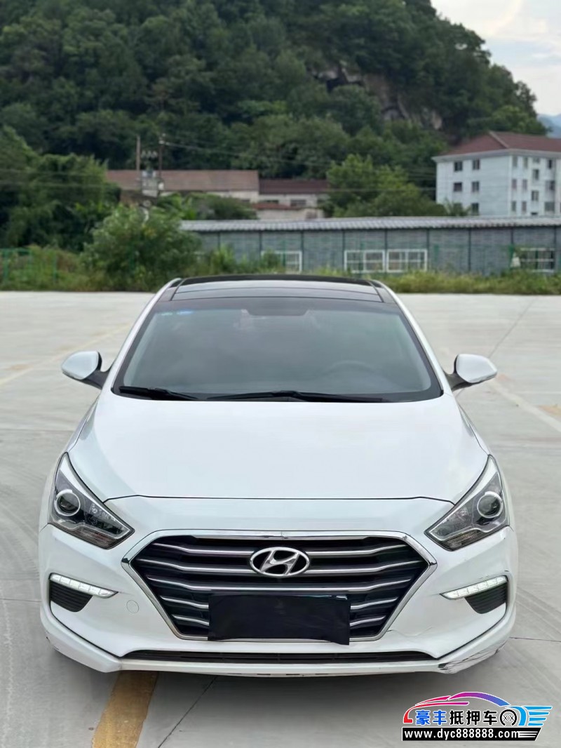 17年现代名图轿车抵押车出售