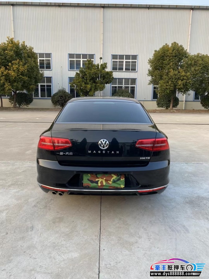 18年大众迈腾轿车抵押车出售