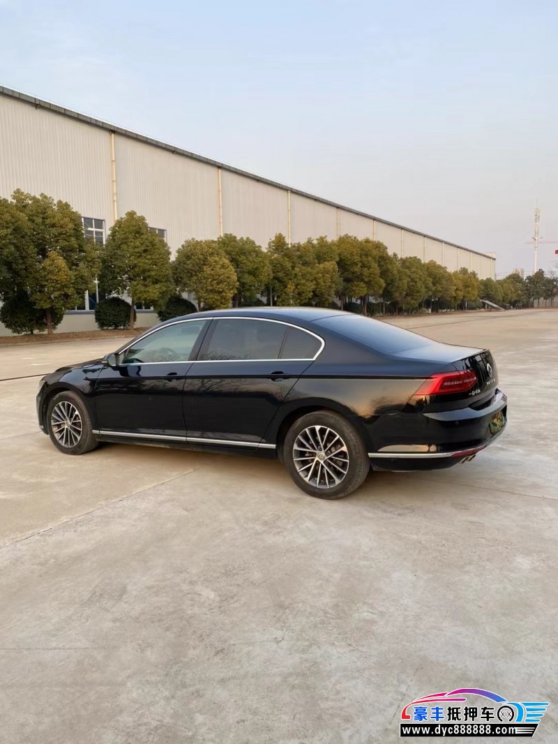 18年大众迈腾轿车抵押车出售