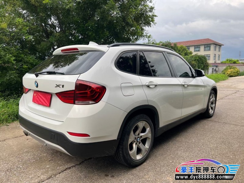 13年宝马X1轿车抵押车出售