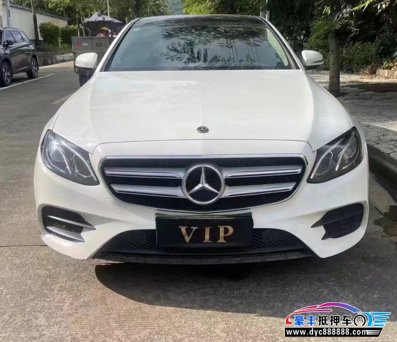 20年奔驰E轿车抵押车出售