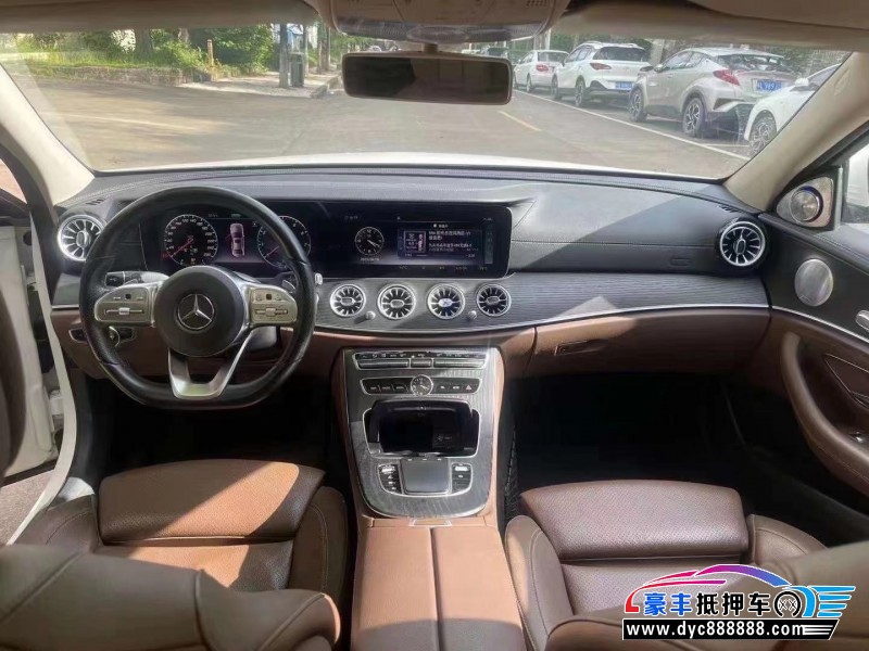 20年奔驰E轿车抵押车出售