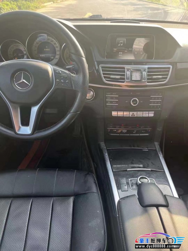 15年奔驰E轿车抵押车出售