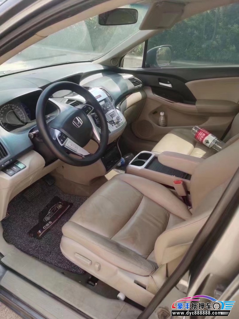 13年本田奥德赛MPV抵押车出售