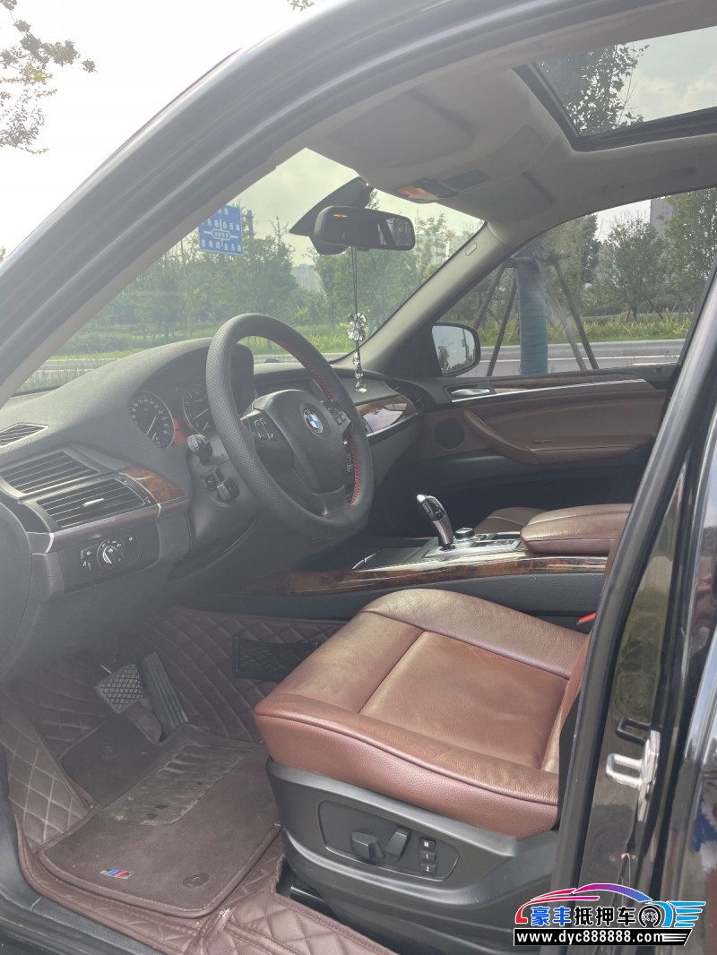 11年宝马X5SUV抵押车出售