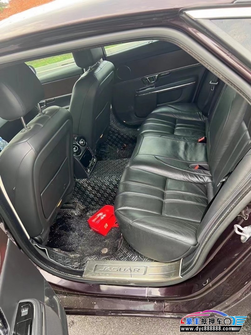 14年捷豹XJ轿车抵押车出售