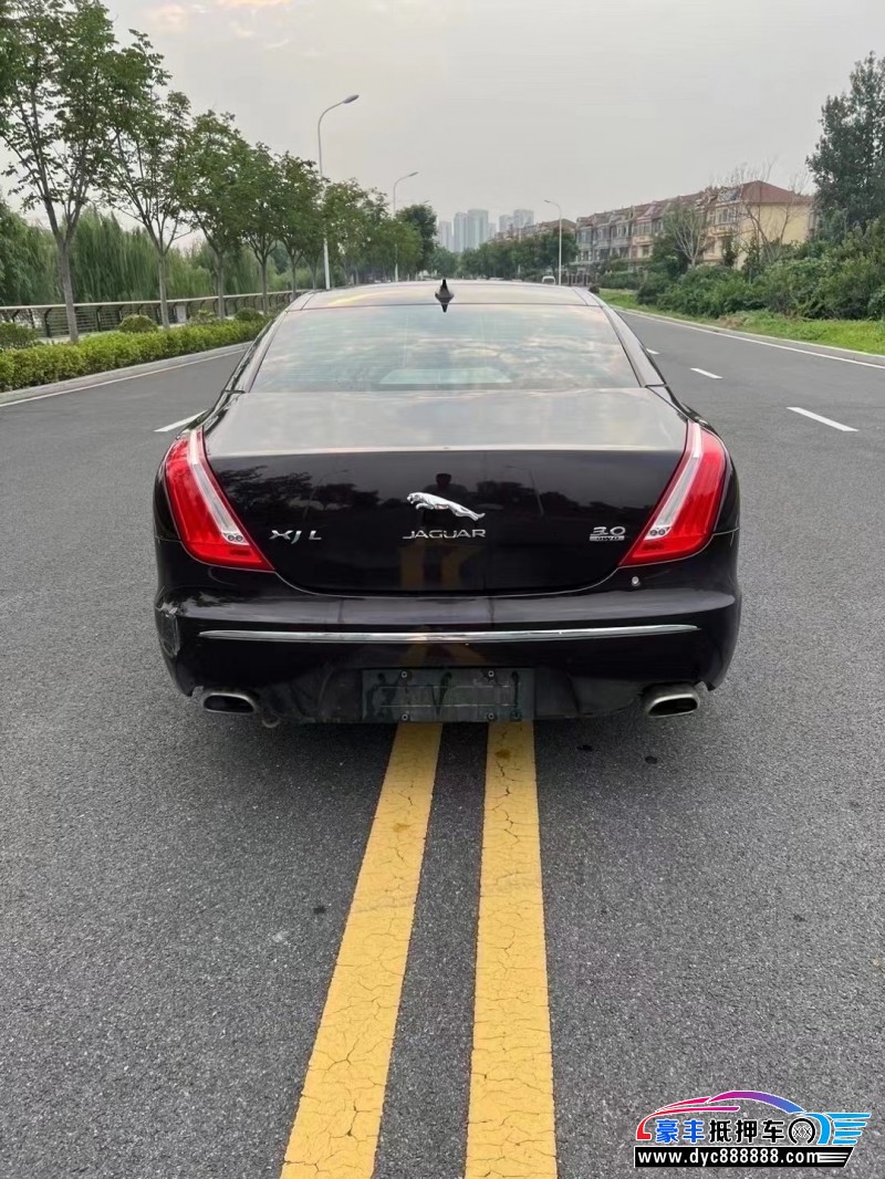 14年捷豹XJ轿车抵押车出售