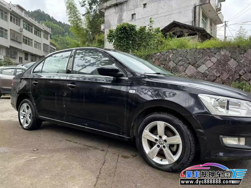 14年大众桑塔纳轿车抵押车出售