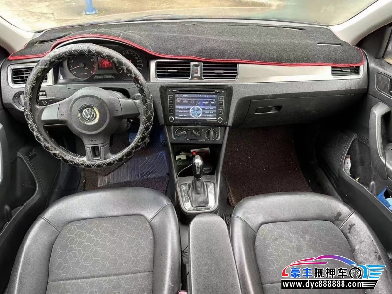 14年大众桑塔纳轿车抵押车出售