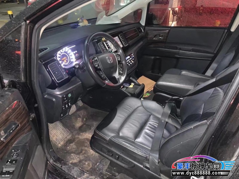 16年本田艾力绅轿车抵押车出售