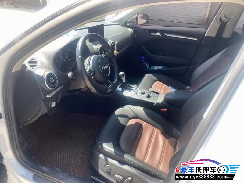 17年奥迪A3轿车抵押车出售