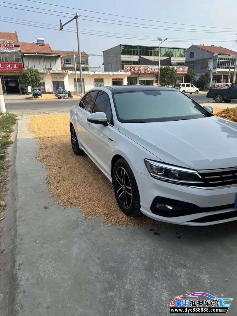 20年大众凌渡轿车抵押车出售