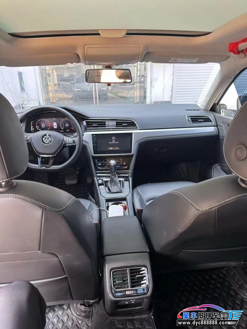 20年大众凌渡轿车抵押车出售