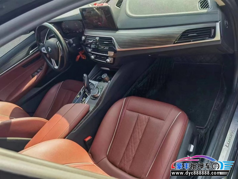 21年宝马5系轿车抵押车出售