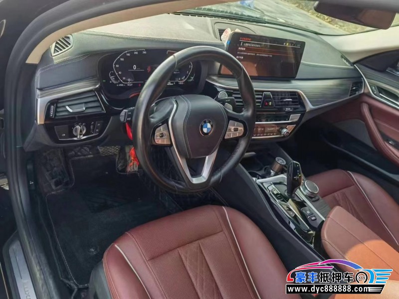 21年宝马5系轿车抵押车出售