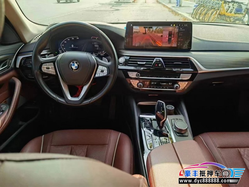 21年宝马5系轿车抵押车出售