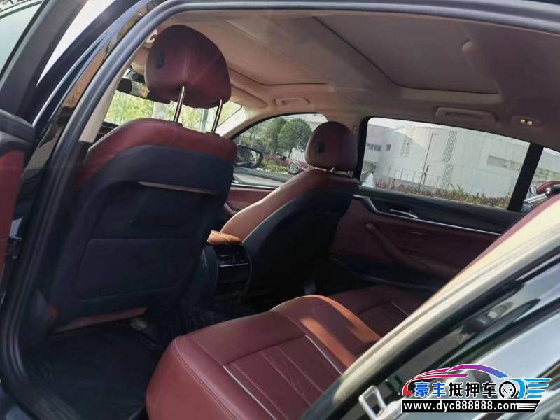 21年宝马5系轿车抵押车出售