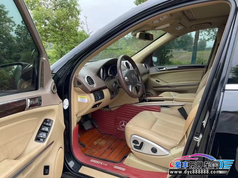 12年奔驰GLSUV抵押车出售