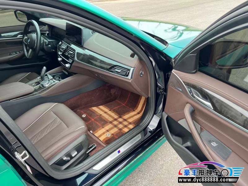 21年宝马5系轿车抵押车出售