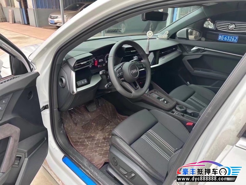 22年奥迪A3轿车抵押车出售