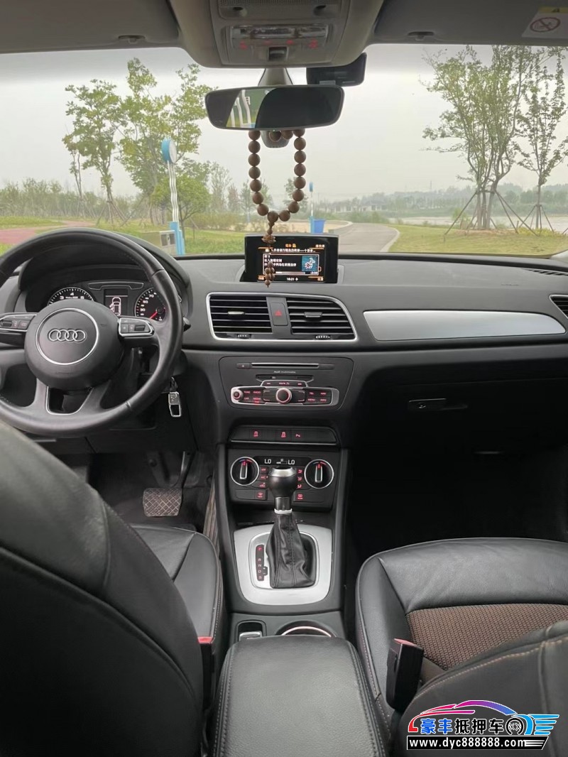 16年奥迪Q3轿车抵押车出售