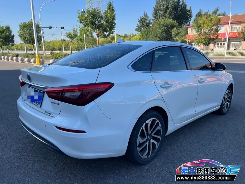 18年长安逸动轿车抵押车出售