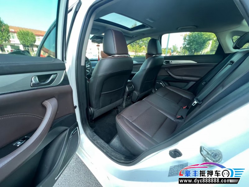 18年长安逸动轿车抵押车出售