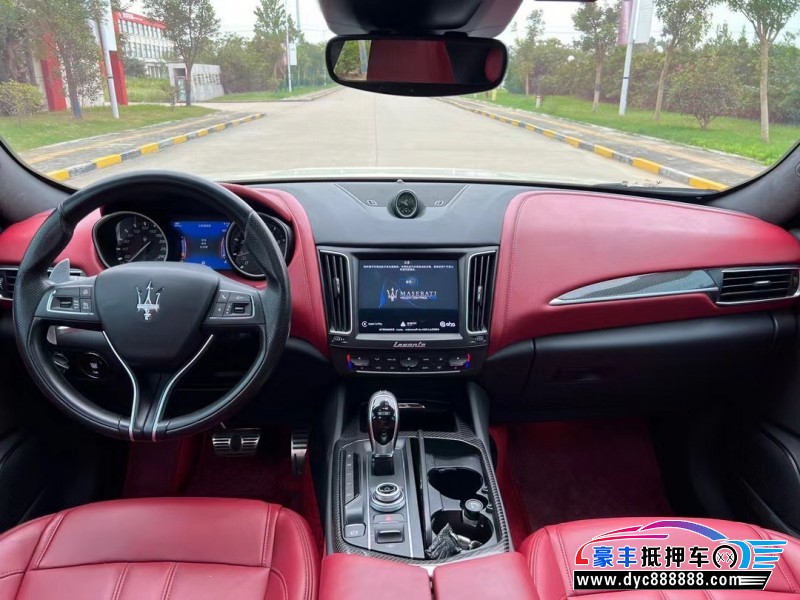 19年玛莎拉蒂莱万特轿车抵押车出售