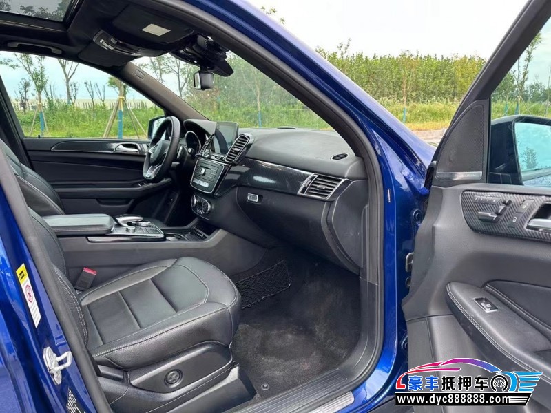 17年奔驰GLE轿车抵押车出售