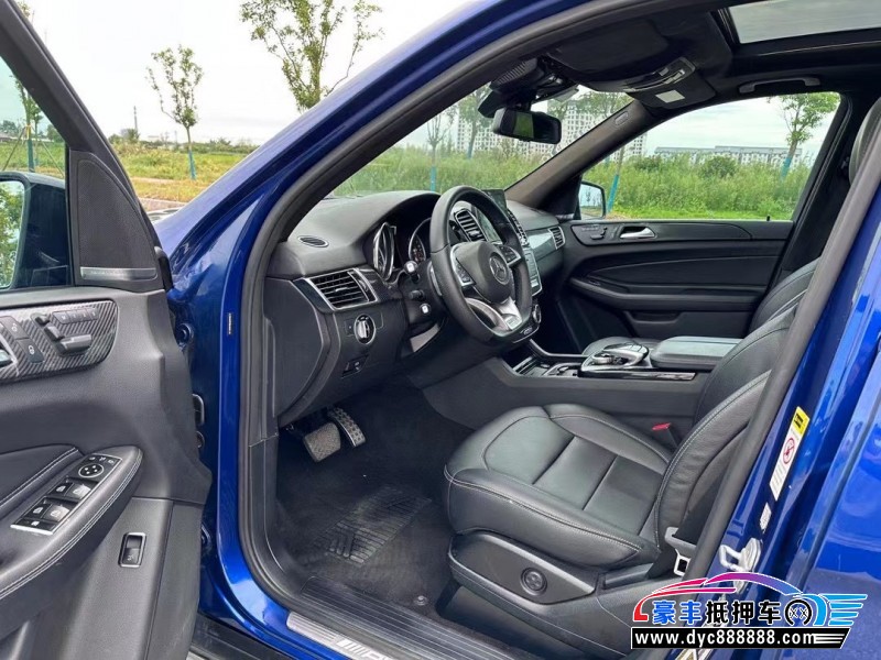 17年奔驰GLE轿车抵押车出售