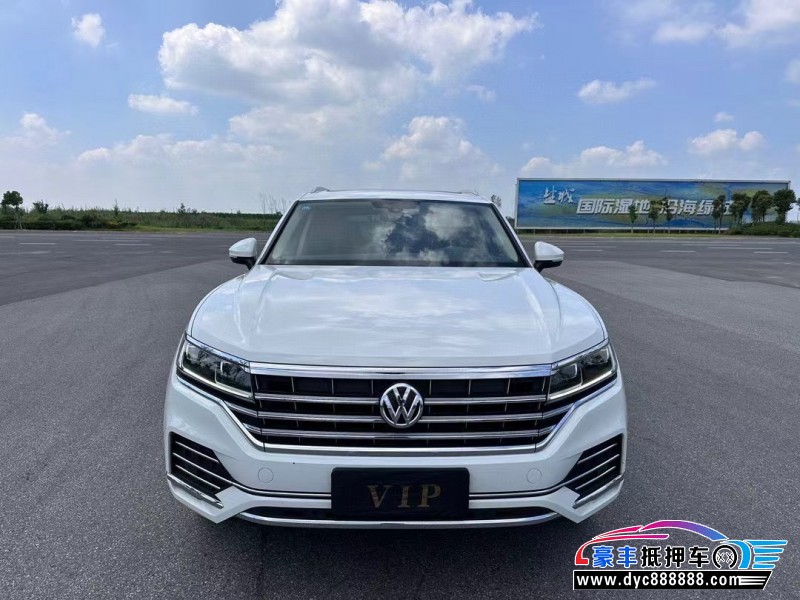 20年大众途锐轿车抵押车出售