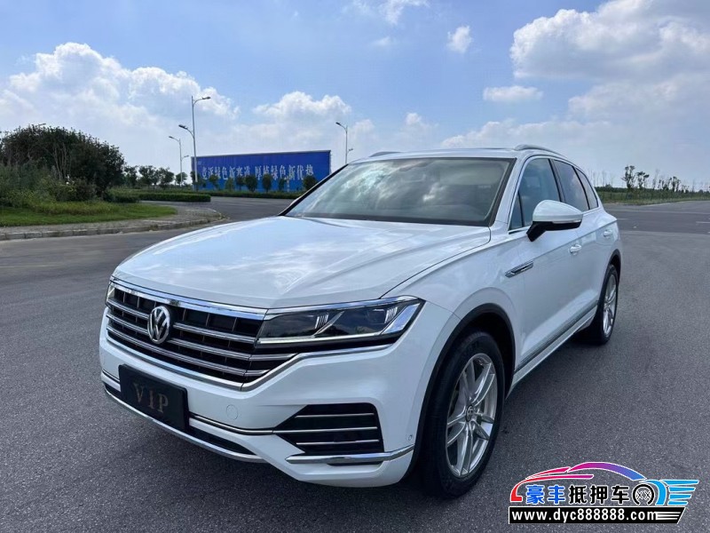 20年大众途锐轿车抵押车出售