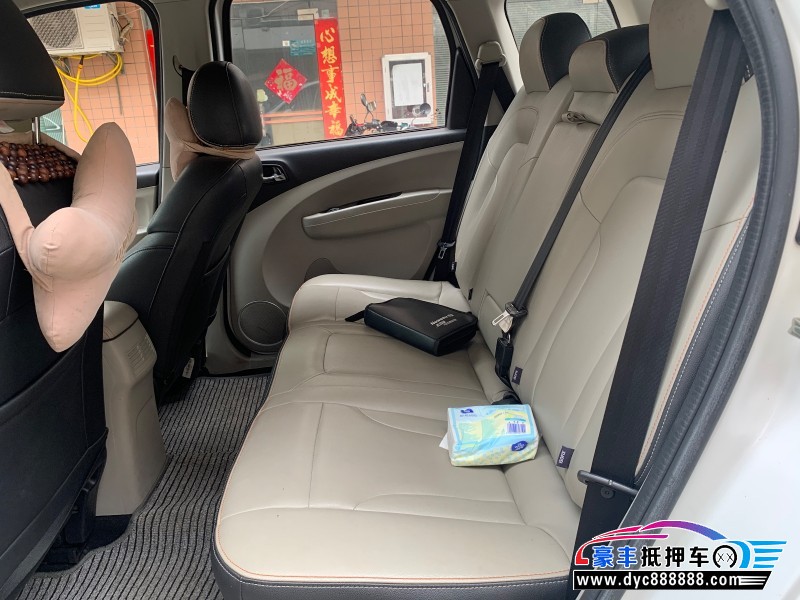 16年东风风行景逸XVSUV抵押车出售